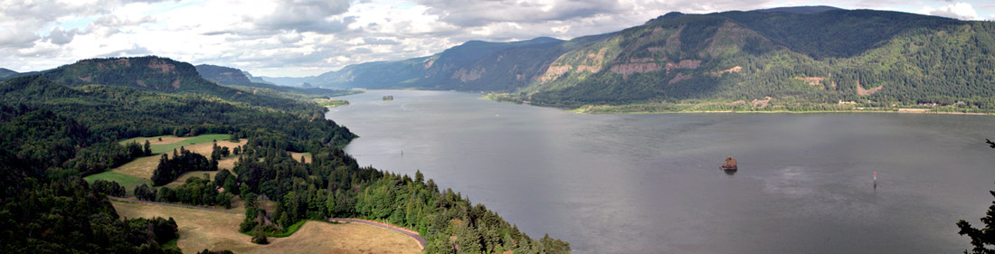 gorgepano.jpg