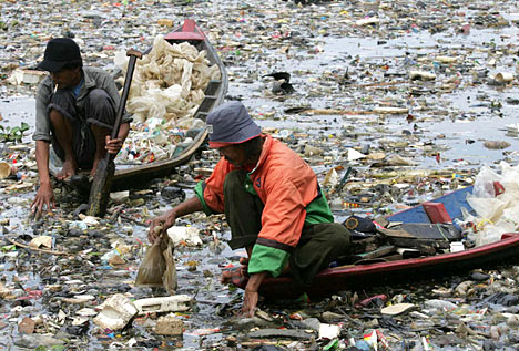 plasticrubbish2R_468x317.jpg