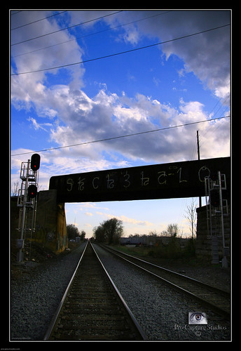 2381211331_e018b53b5f.jpg