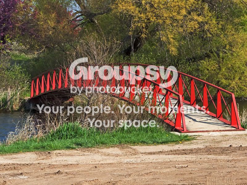 footbridge1.jpg