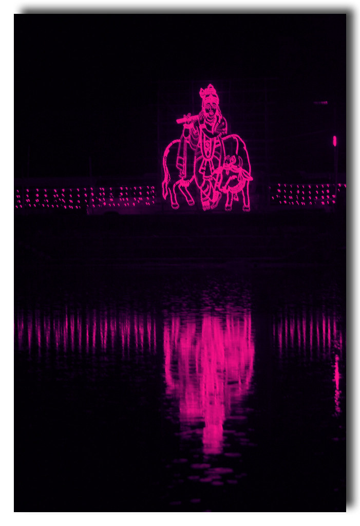 5343021021_eb0f317b60_b.jpg