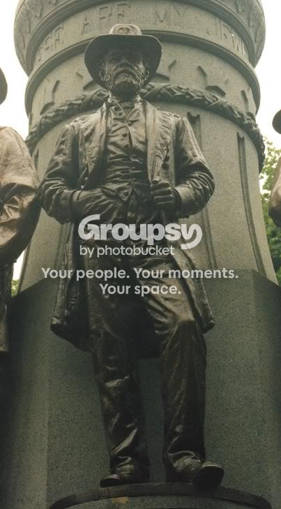 ColStatue002.jpg