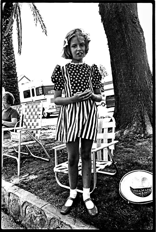 Flag-Girl-A-UE.jpg