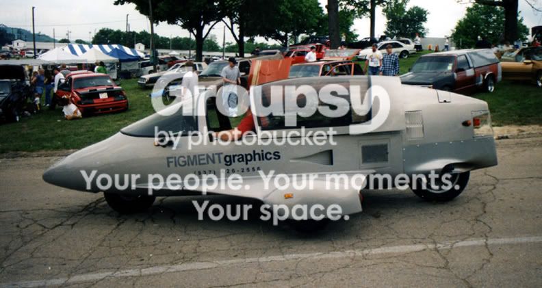 RcktCar002.jpg
