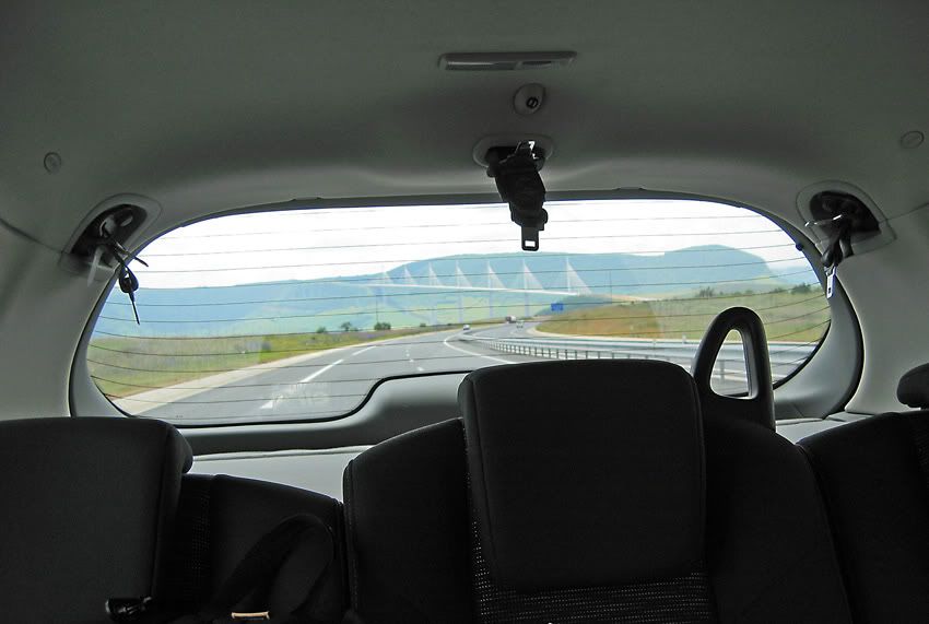 Millau-Bridge-223.jpg