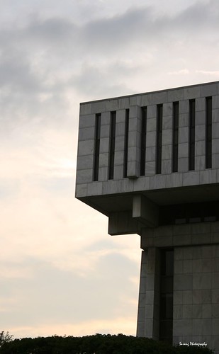 945925708_5182de95b6.jpg