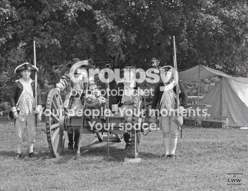 SmlRWCannonCrew001BW.jpg