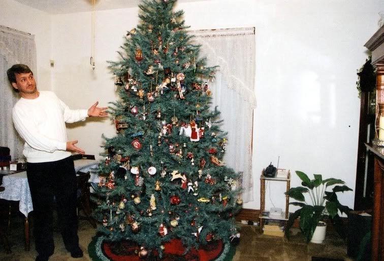 XmasTree001.jpg