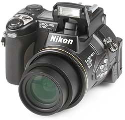 MN-NikonCoolpix5700-Front-rechts-M.jpg
