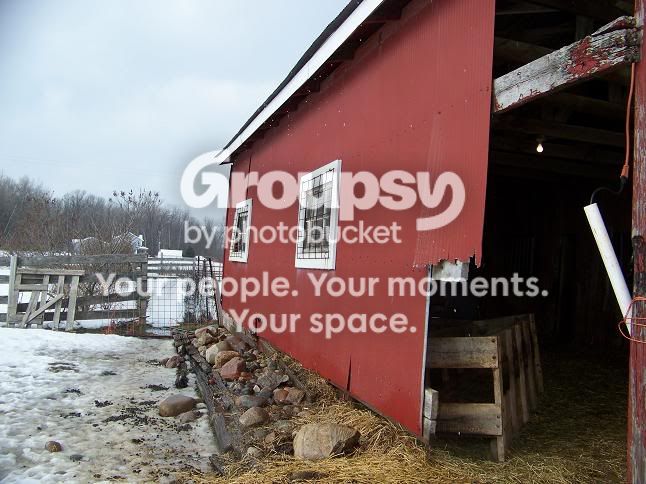 2-7-2009barn.jpg