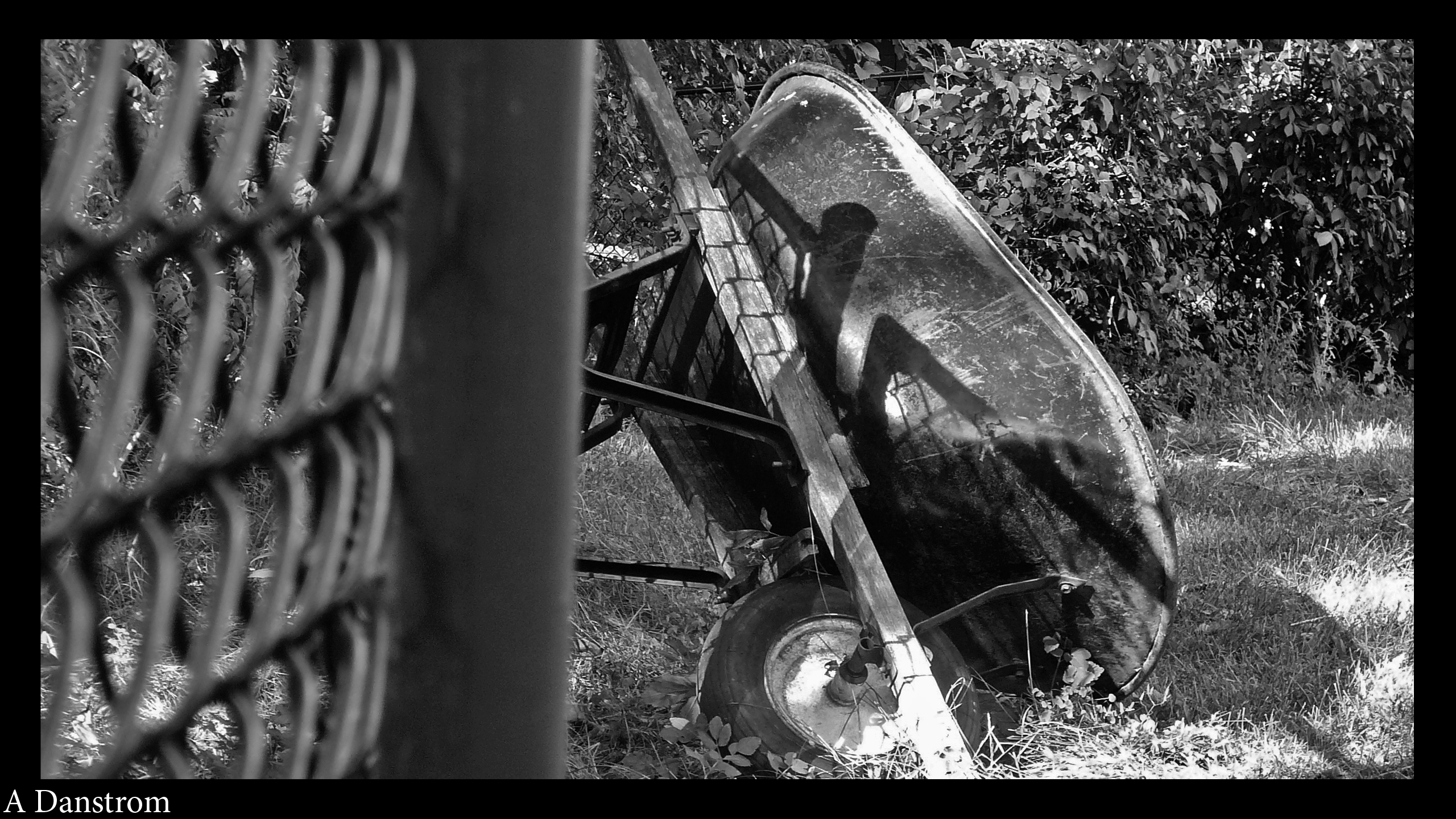 Wheel_Barrow_by_TheSickBastard.jpg
