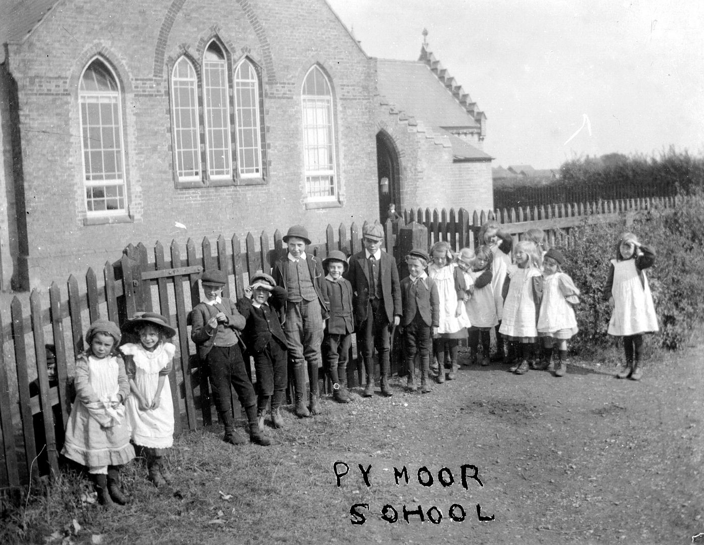 20010130-Pymoorschool.jpg