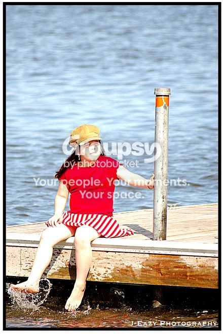 girlsplashingwater.jpg