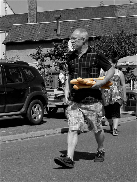 6012054189_91018249a3_z.jpg