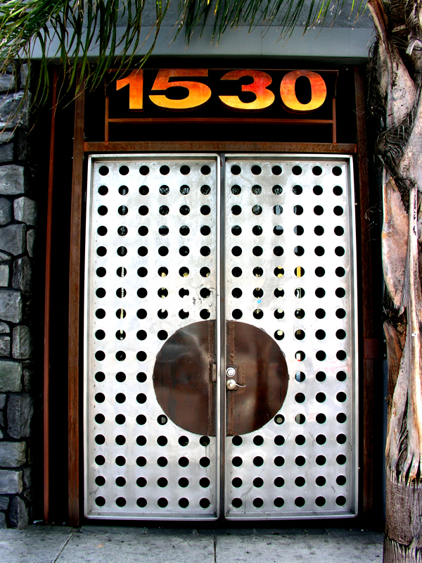 1530-L.jpg