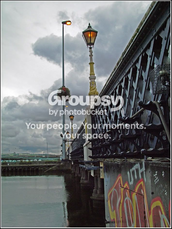 UnderQueeensBridge.jpg