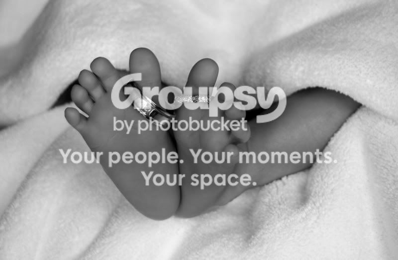 Gabriella3weeks085fav71bw.jpg