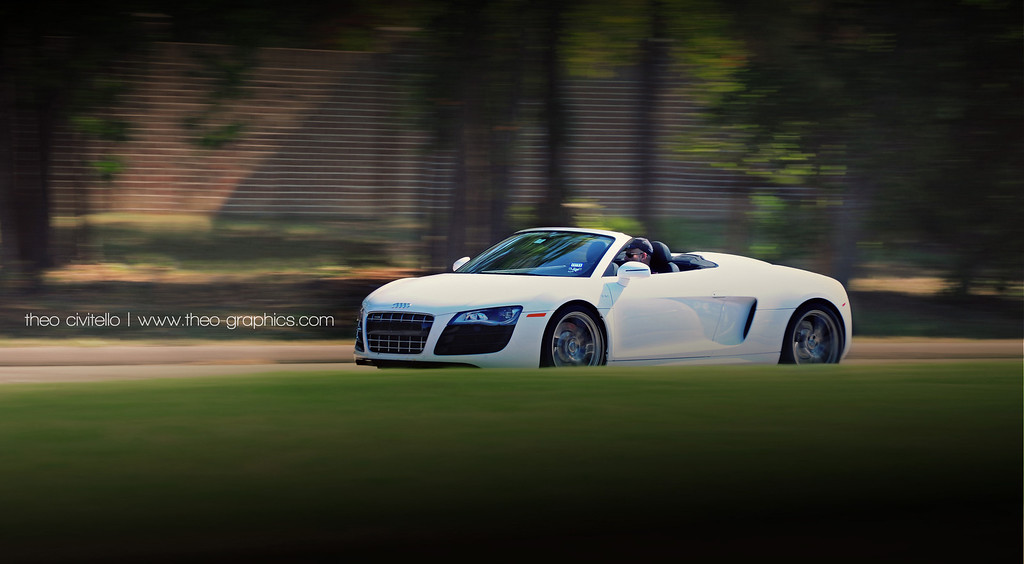 Audi-R8-V10-XL.jpg