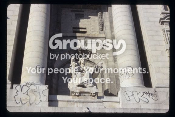Igraystatue.jpg