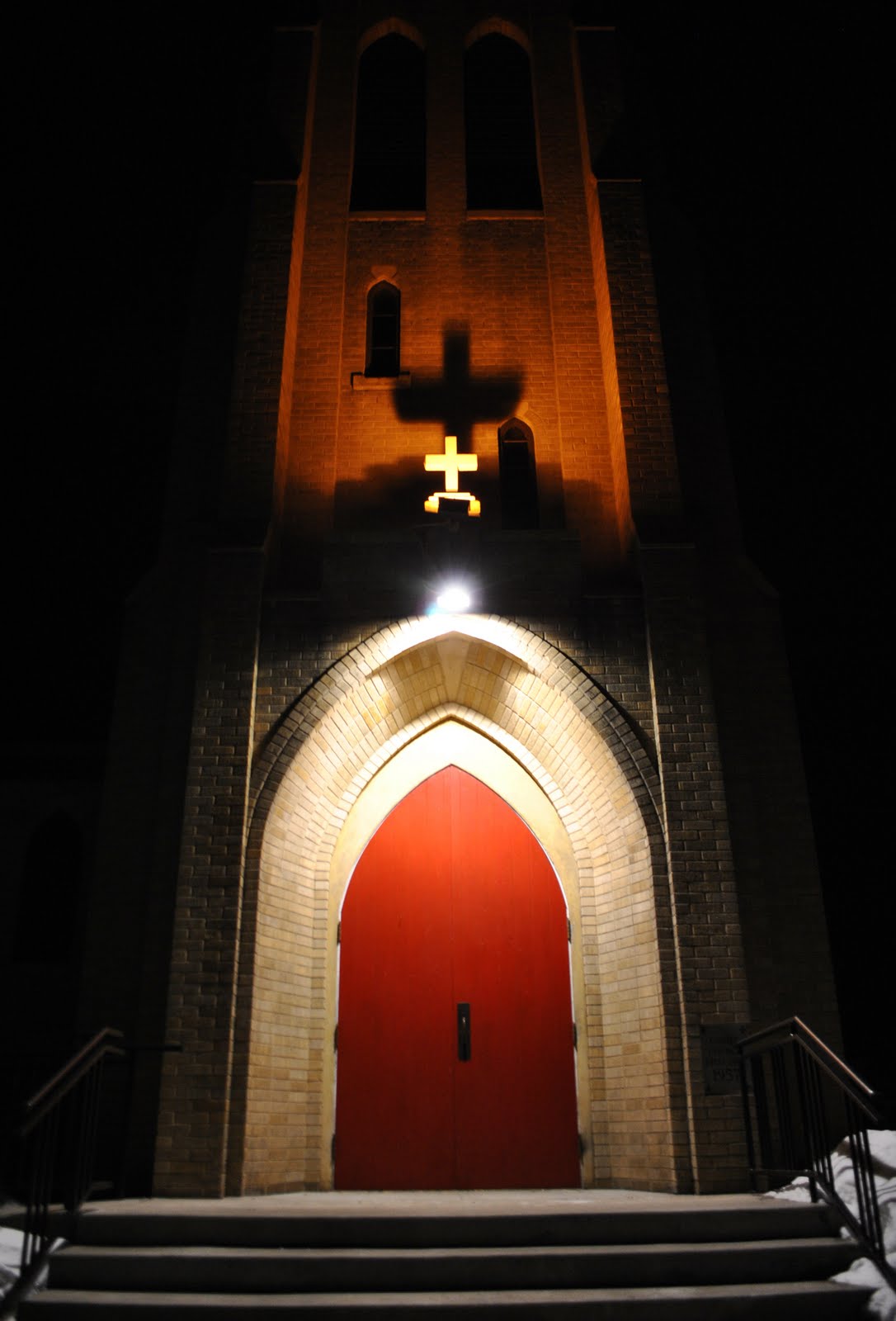 churchnight.jpg