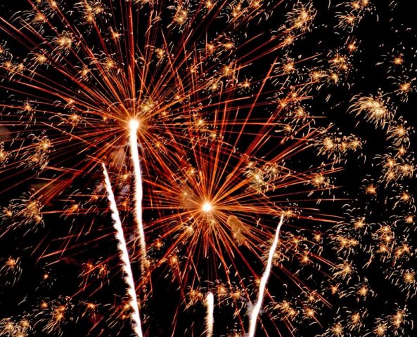 Fireworks%20%2706-19-L.jpg