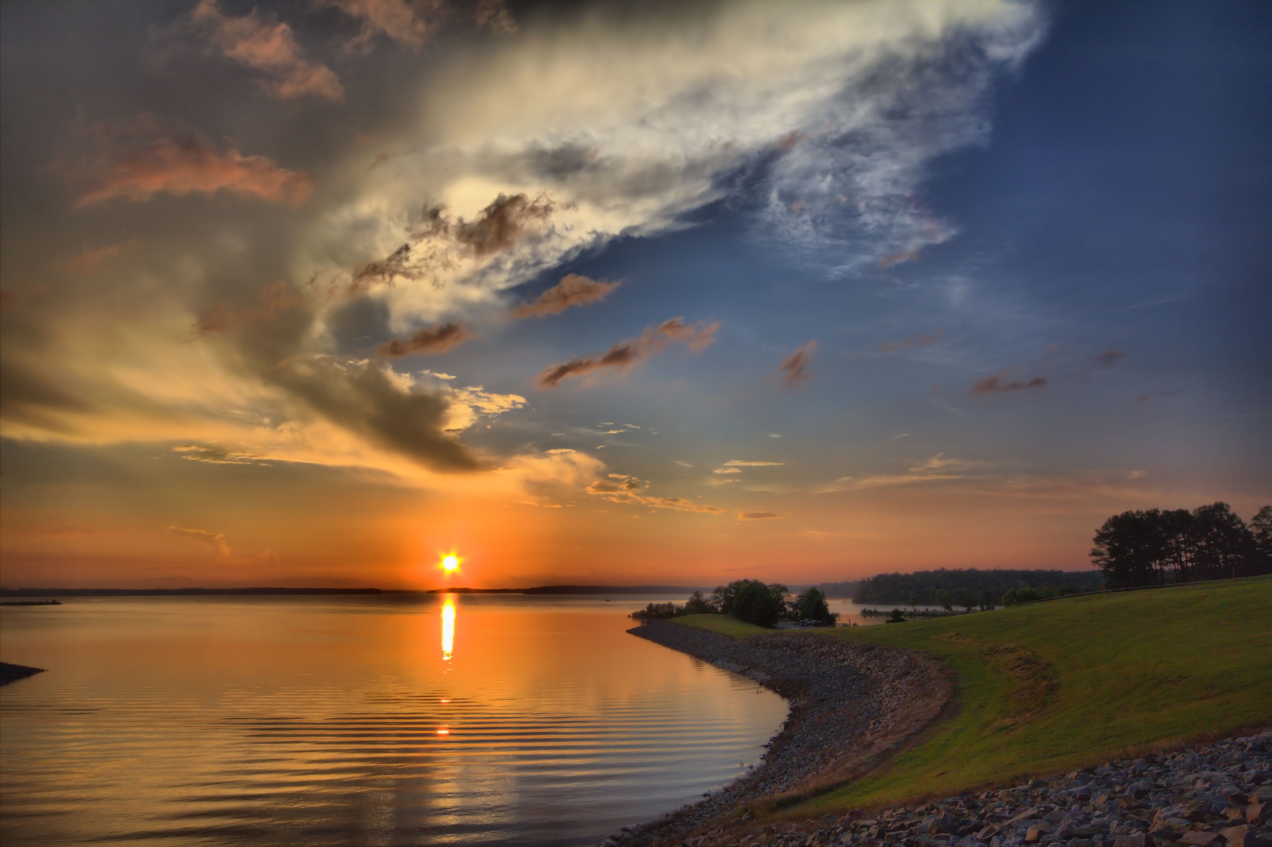 LOTP%20SUNSET%20HDR%203.jpg