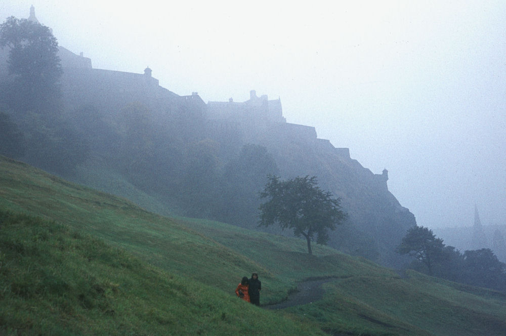 fogcastle2.jpg