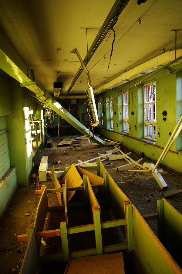old_factory_room_by_ShadowPhotography.jpg