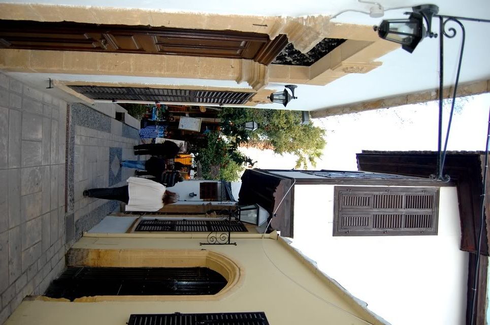 narrow2.jpg