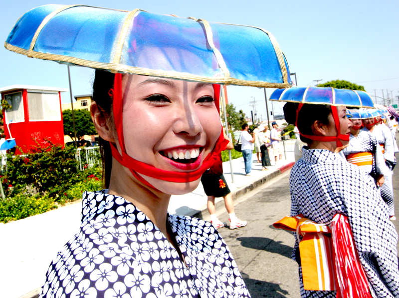 Parade%202-L.jpg