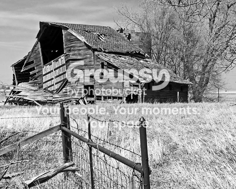 Barn5bwprint.jpg