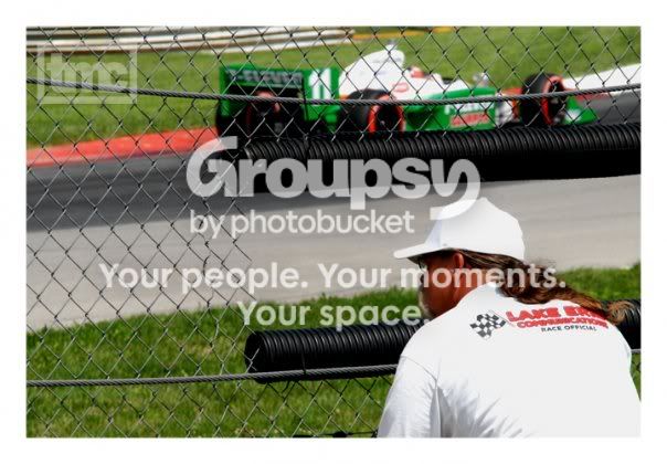 5371_1137698175382_1615211450_34278.jpg