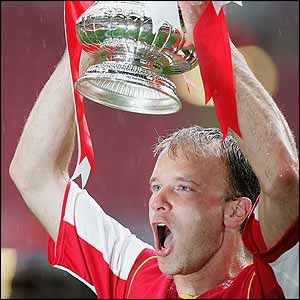 _41171725_cup13.jpg