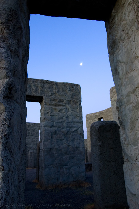 stonehenge070704_07.jpg