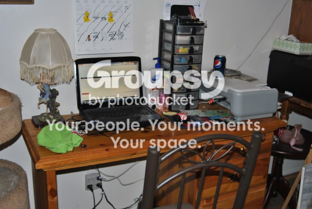 desk001.jpg
