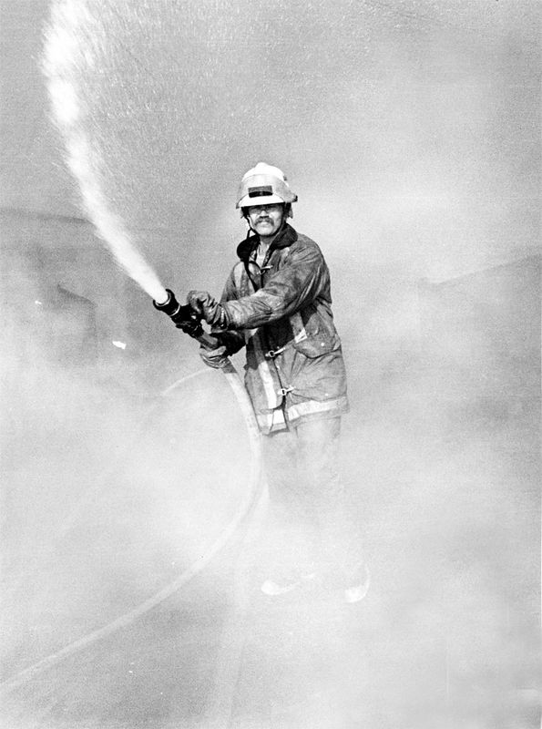 Fire-1-UE-L.jpg