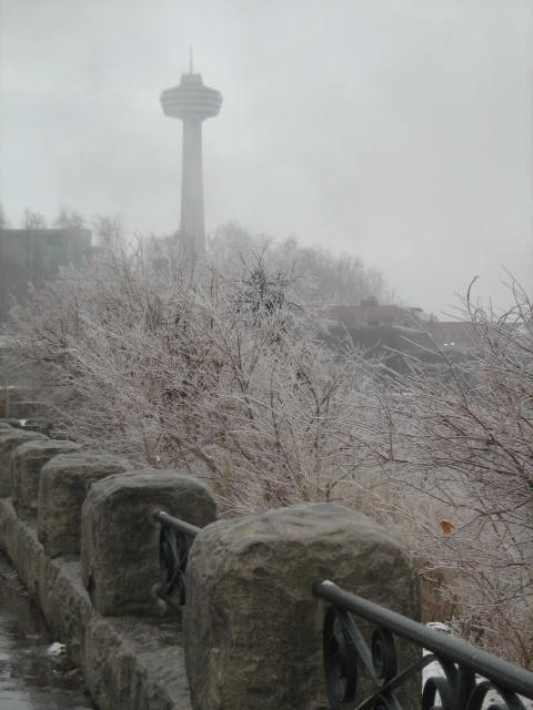 Skylon_Tower_by_lepsrunner08.jpg