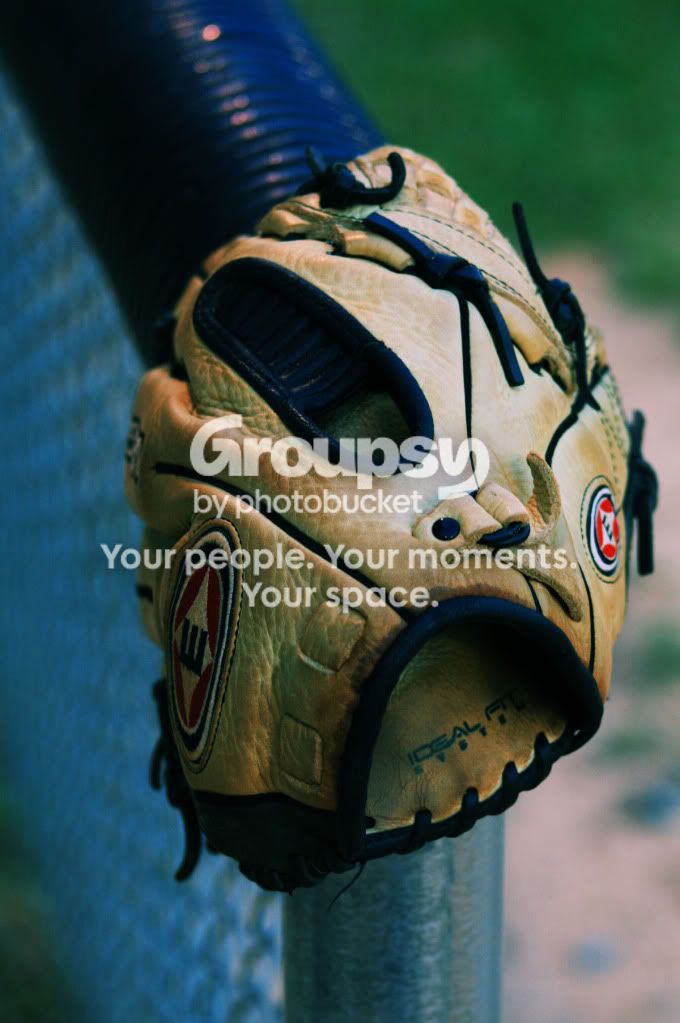glove2.jpg