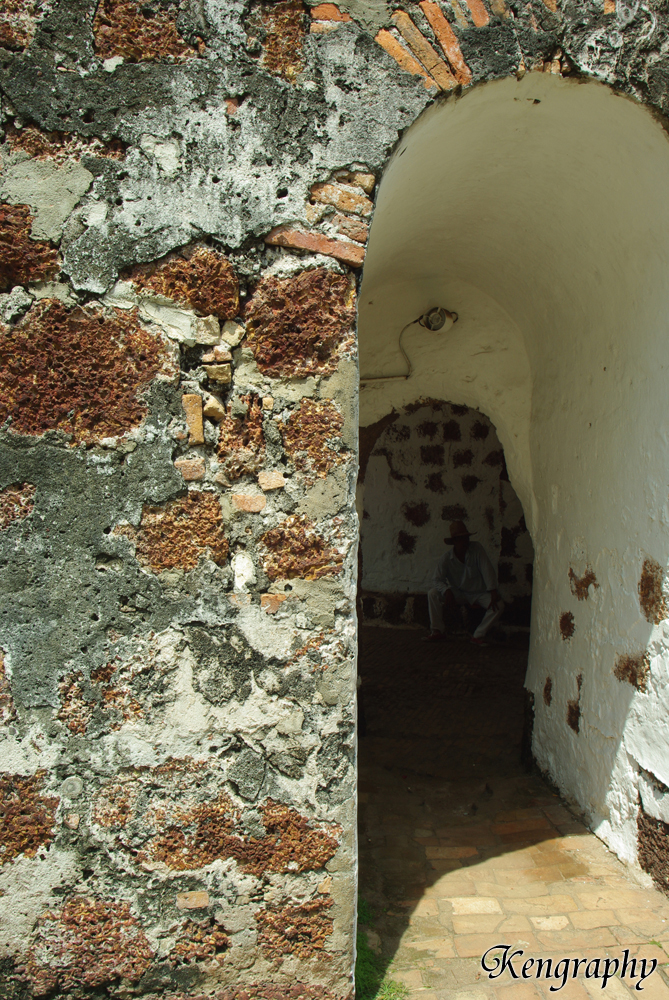 Doorway_by_Kengraphy.jpg