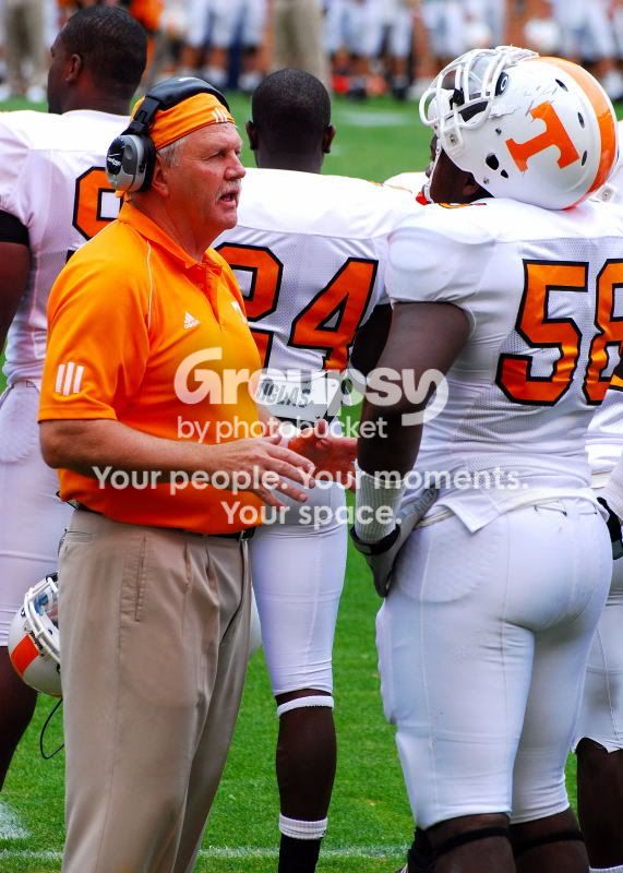 OrangeWhiteGame4880001.jpg