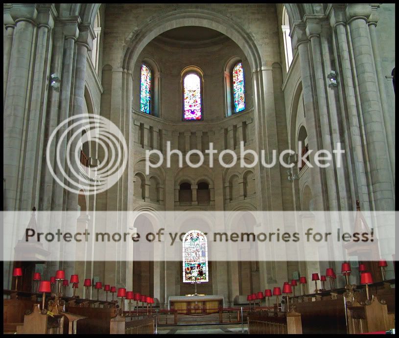 Altar1.jpg
