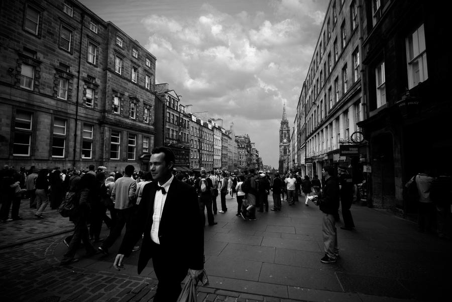 Royal_Mile_by_D_Clarke.jpg