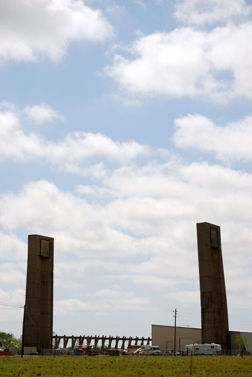 blimpbasehangardoortowers.jpg