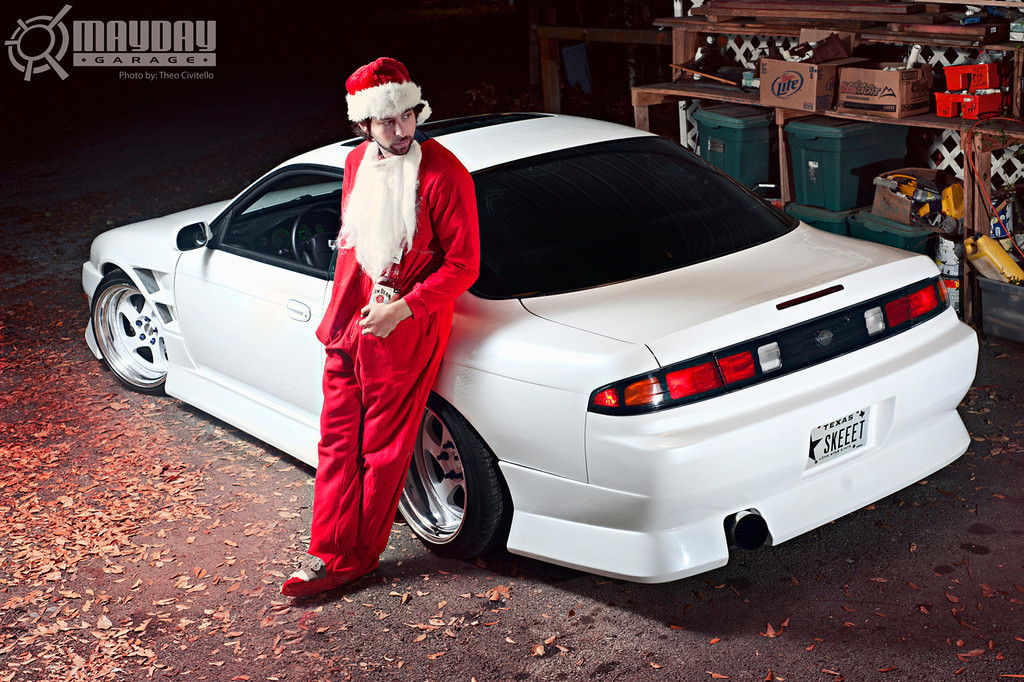 Santa-inside-the-Garage-no-XL.jpg