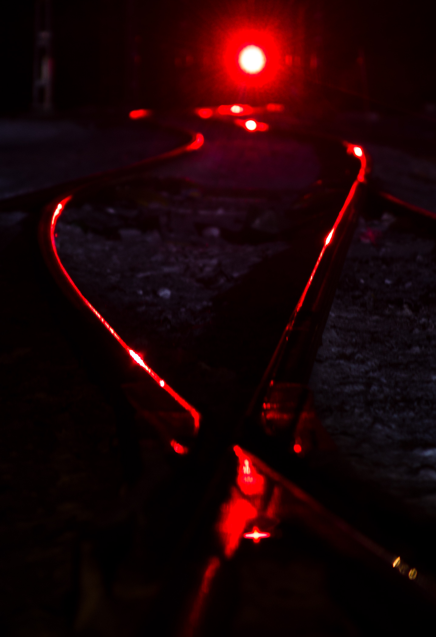 traces_of_red_by_pianoblack97-d4i9vgd.jpg