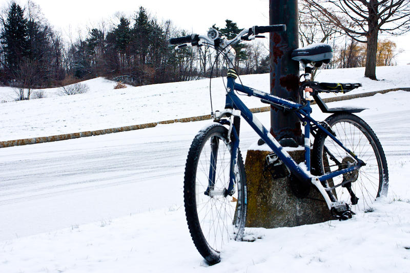 Bike_In_Snow_1_by_sideways_8.jpg