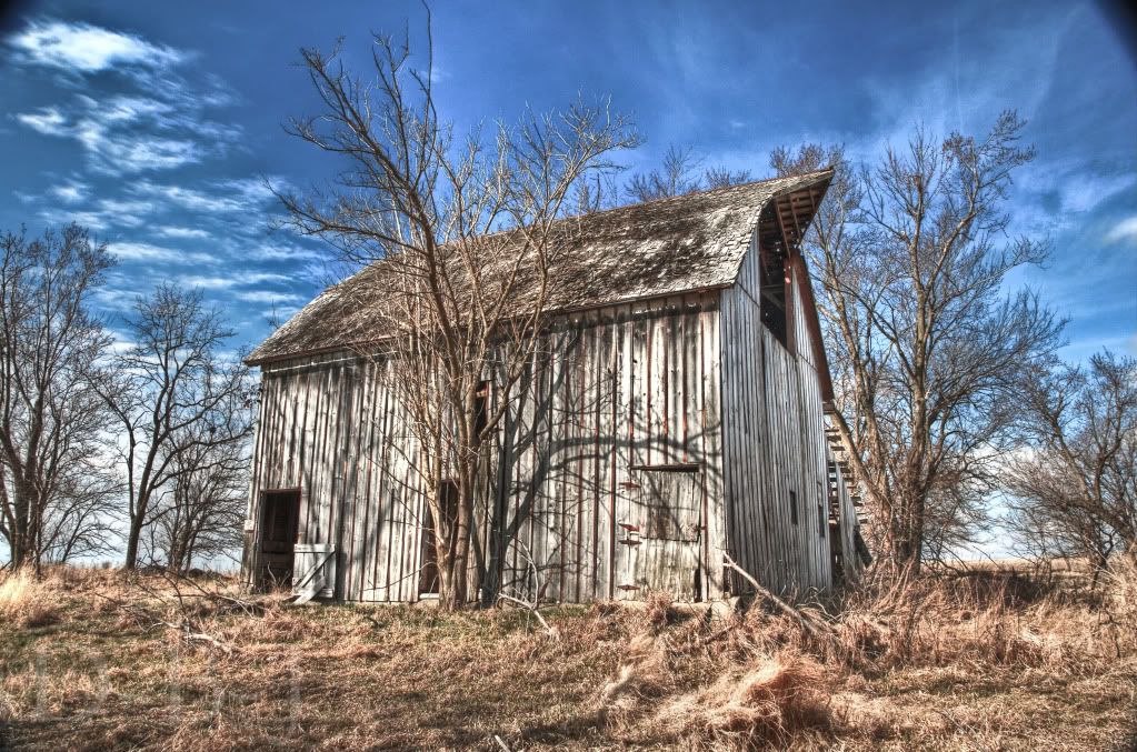 Barn-2_0_2_tonemapped-2.jpg