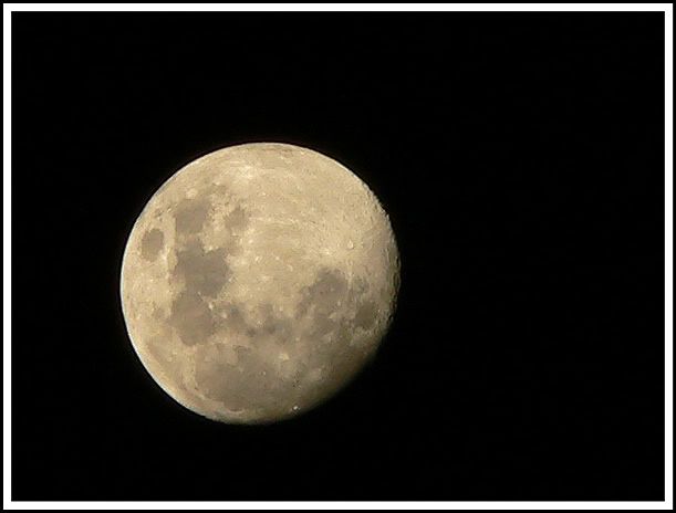 moon_002zoom.jpg