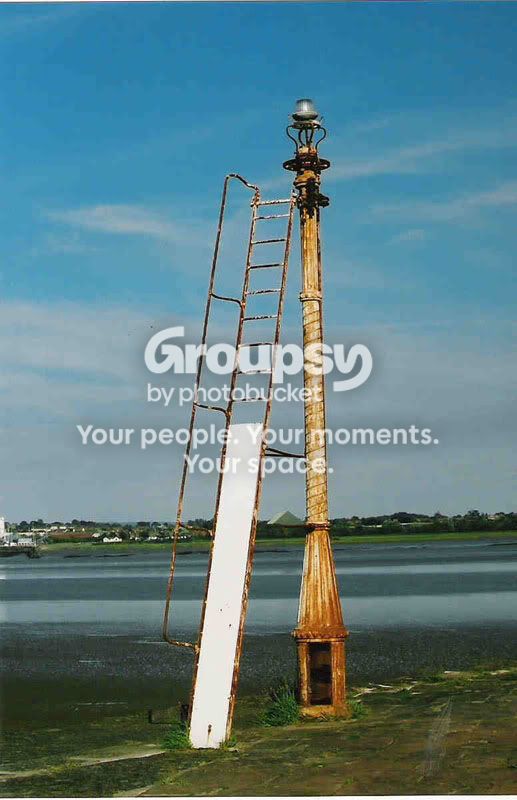 lamppost.jpg