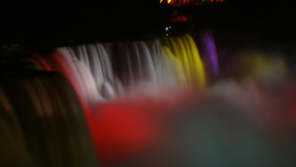 Light_Up_the_Falls_by_Intelevend.jpg